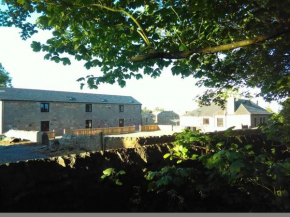 Berryhill East Steading - 3 bedroom 2 bathroom self-catering - sleeps 6 - Private off-road parking - Yard & Shed - Suit Contractors - Peterhead 1 mile - Newly Refurbished - Underfloor Heating - Drying